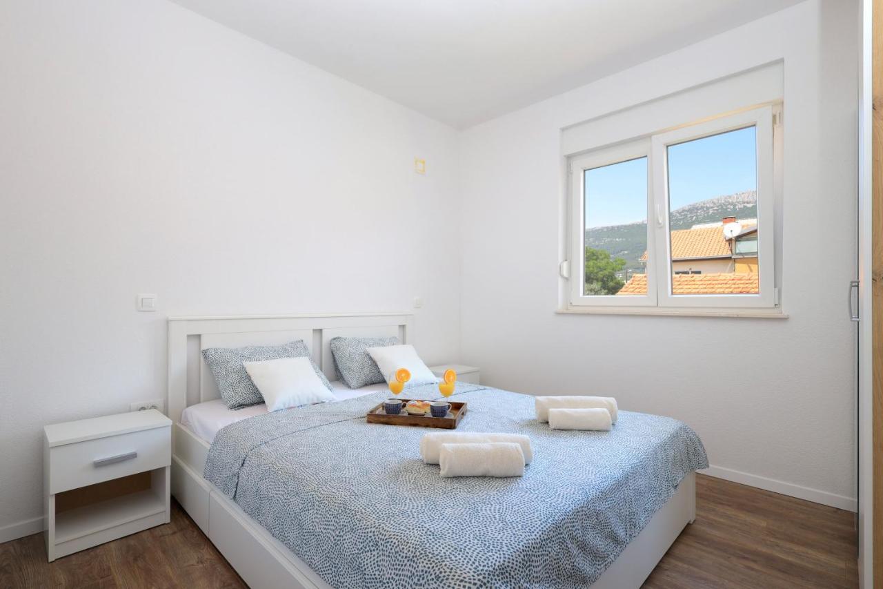 Bonaca Apartments With Terrace And Private Parking Kaštela Exterior foto