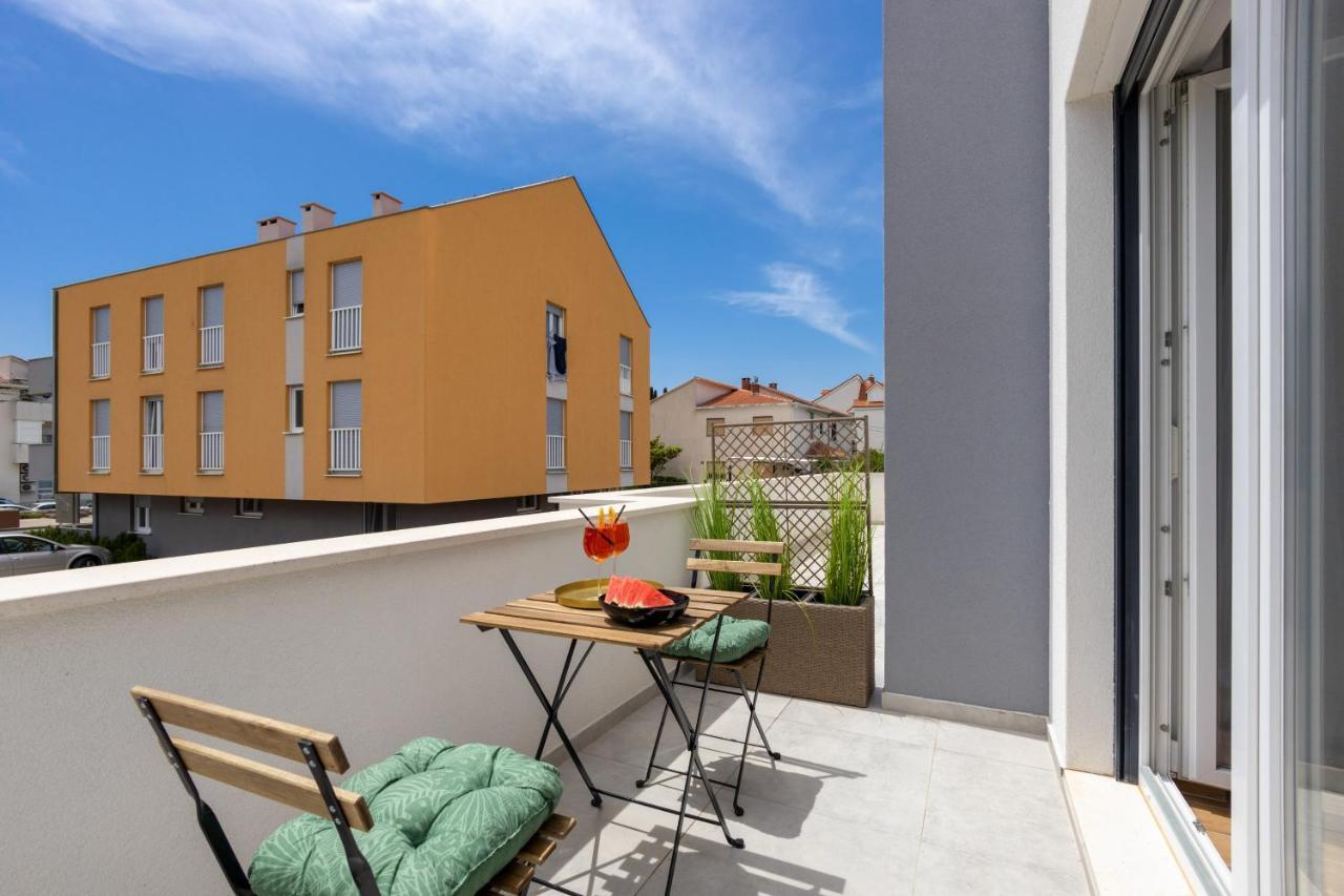 Bonaca Apartments With Terrace And Private Parking Kaštela Exterior foto